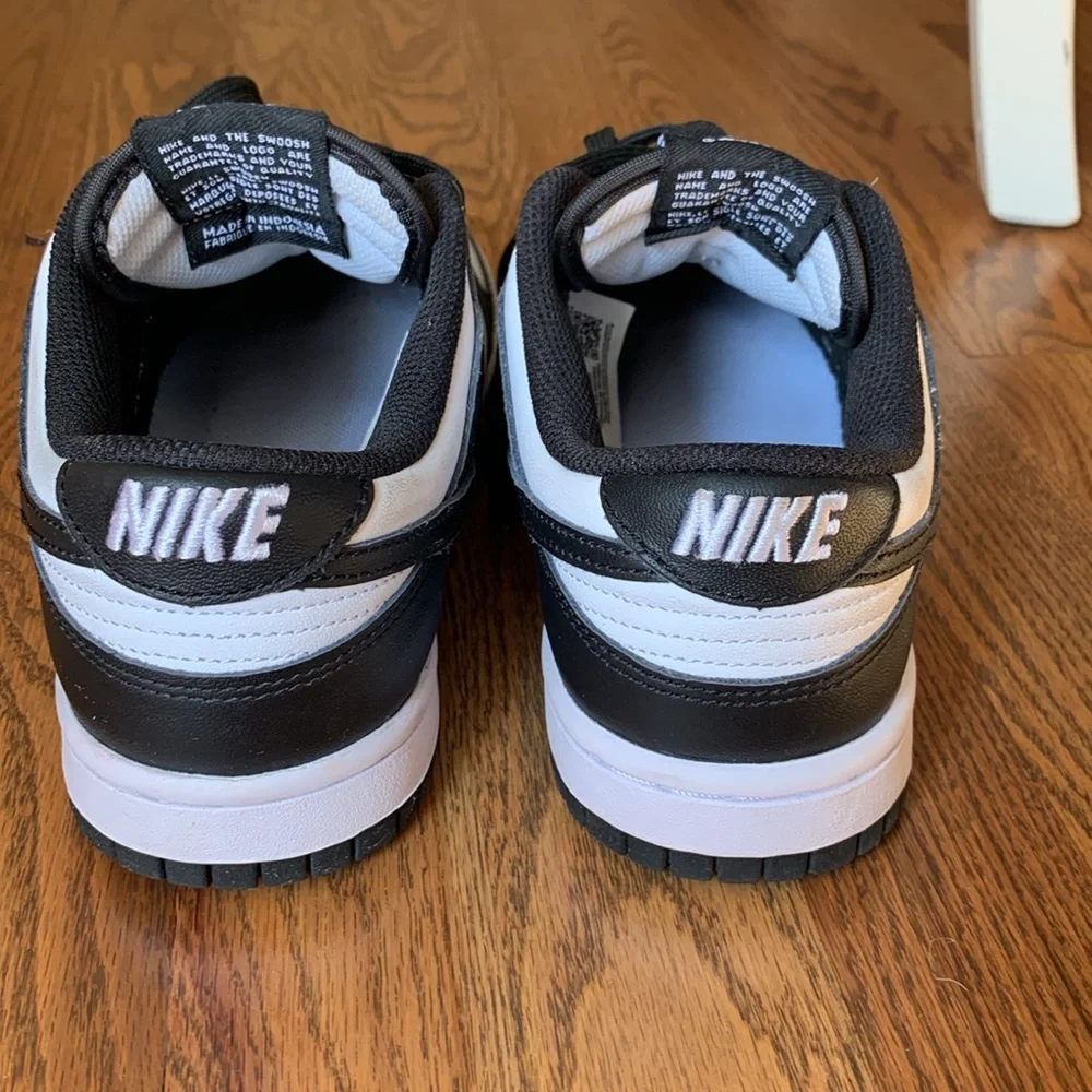 Nike women Panda Dunks